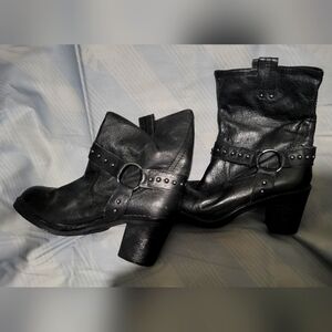 2008 Nine West Real Leather Booties